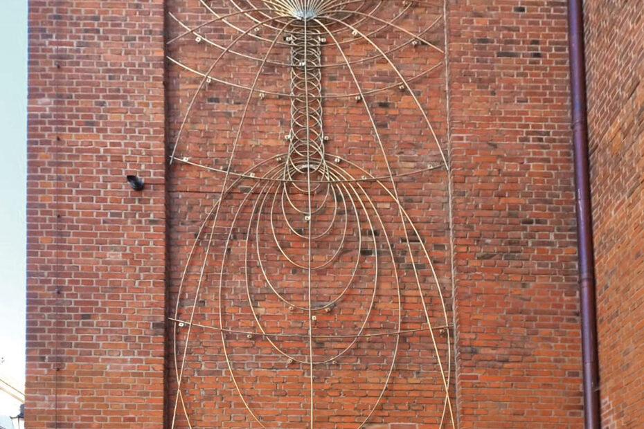 Skulptur der Neustrelitzer Künstlerin Marike Schreiber