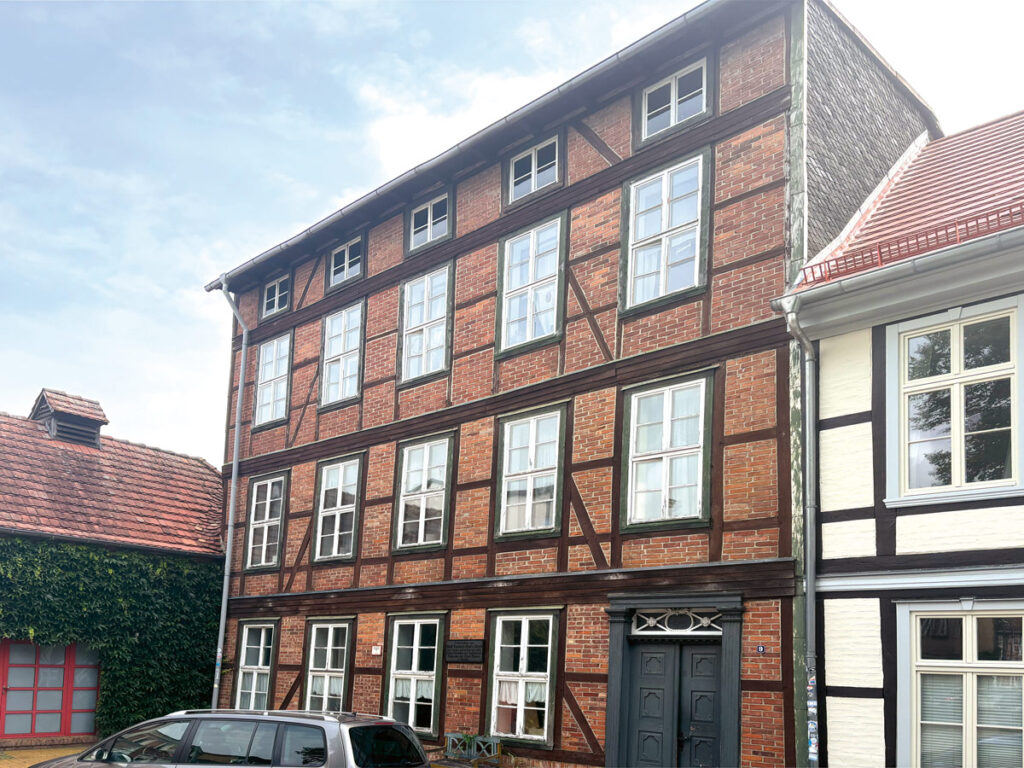 Mecklenburger Fassade - Schweriner Lindenstraße 9 