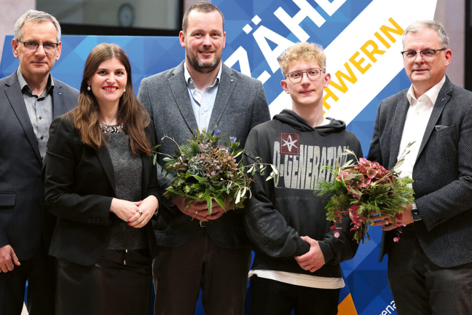 Nick-Noel Bruhn - bundesweit besten Auszubildenden in den IHK-Abschlussprüfungen