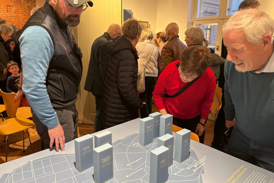 Ausstellung „Bekrönte Händler“ im Kulturforum