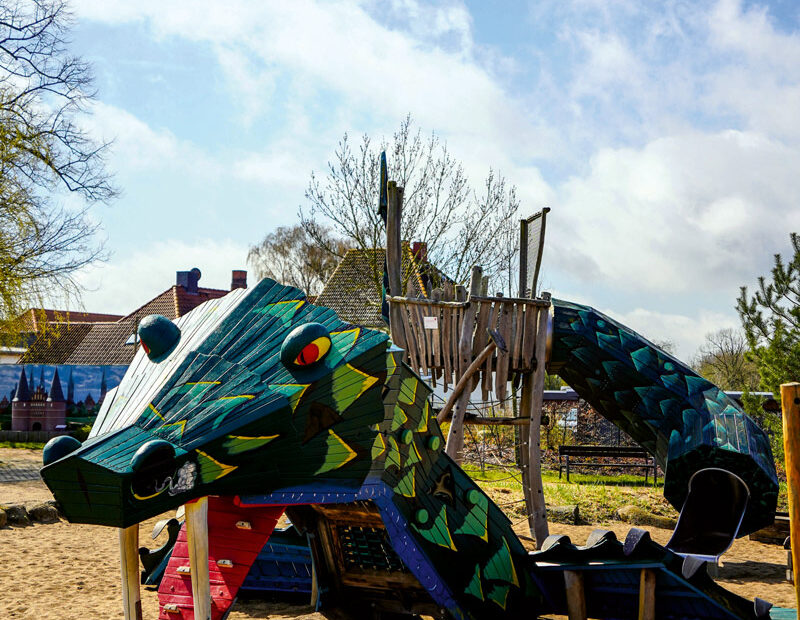 Multifunktionsgebäude im Minimare