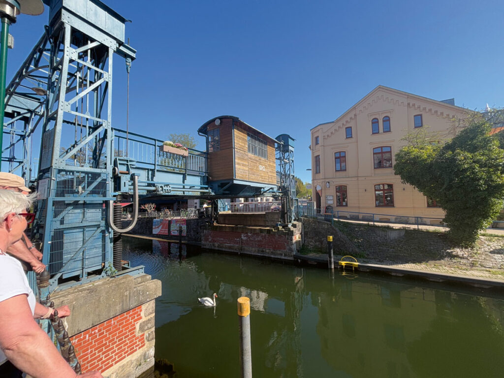Plauer Hubbrücke