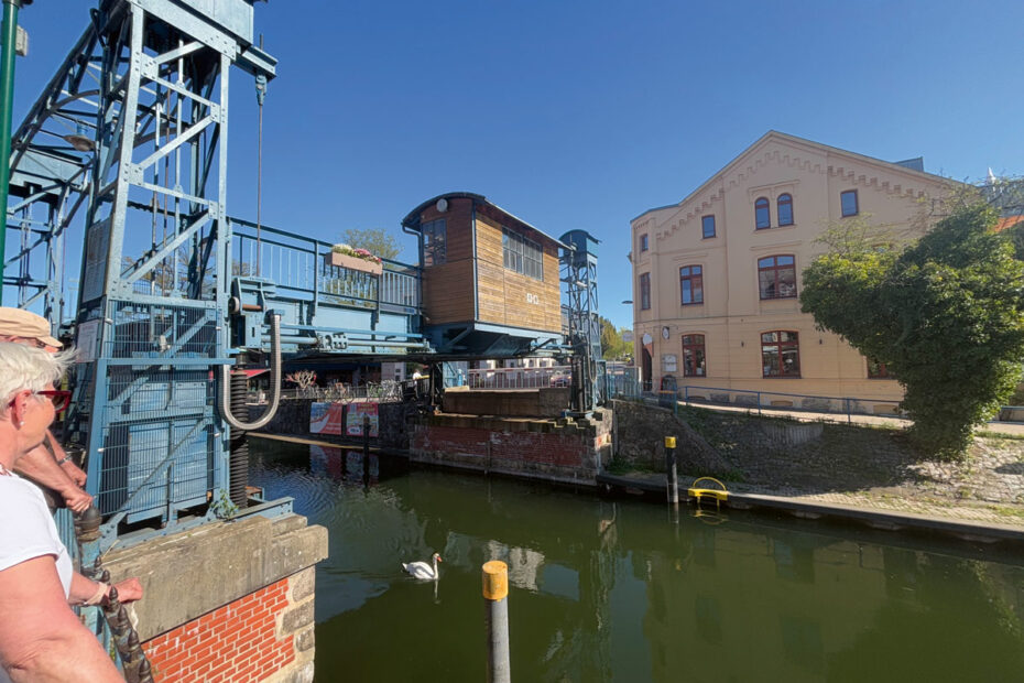 Plauer Hubbrücke