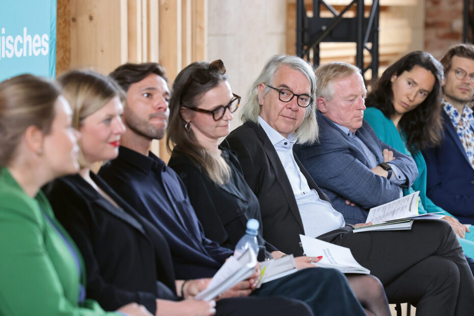 Das Leitungsteam des Mecklenburgischen Staatstheaters