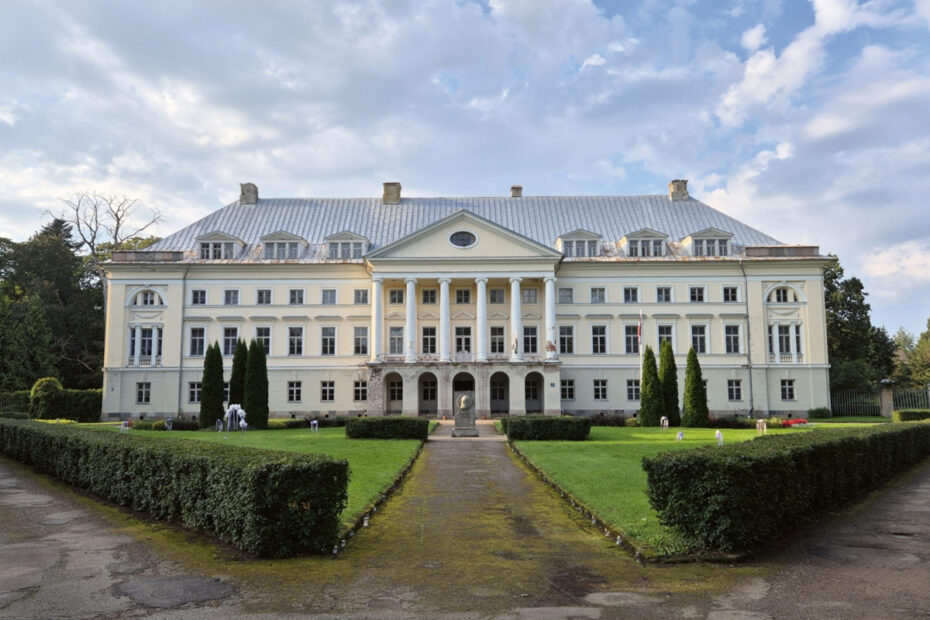 Schloss Katzdangen in Lettland