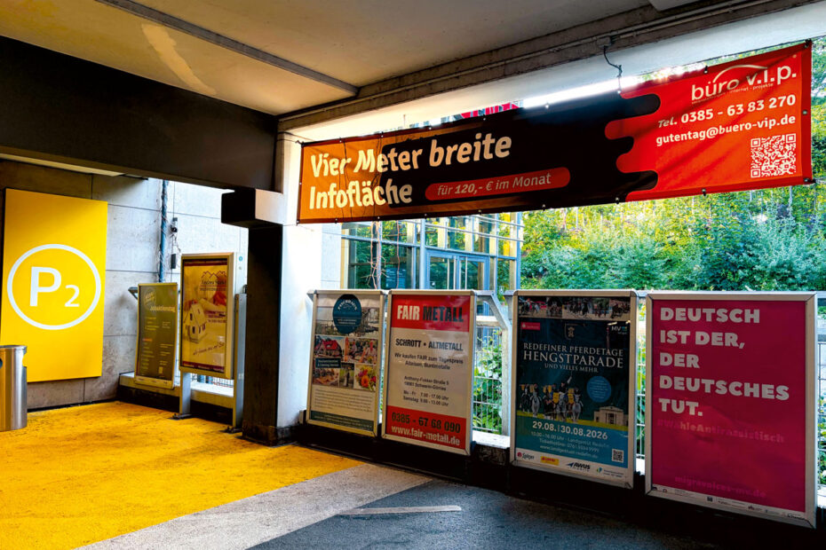 Schlosspark-Center Parkhauswerbung