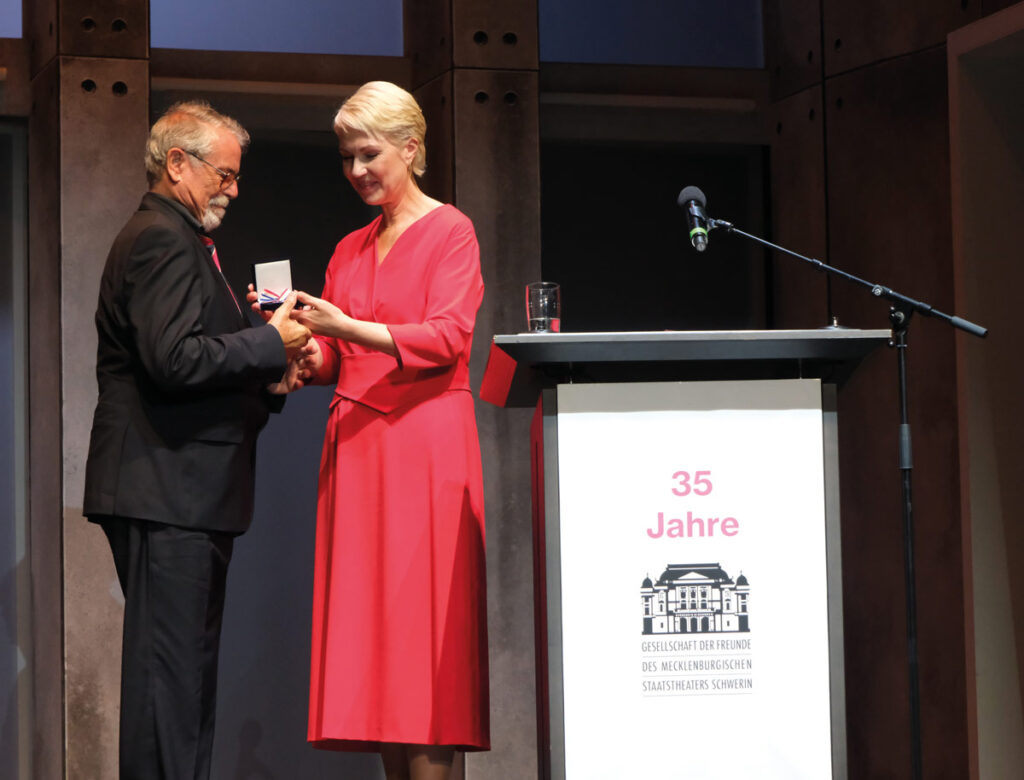 Mecklenburgisches-Staatstheater: 35 Jahre Theaterfreunde