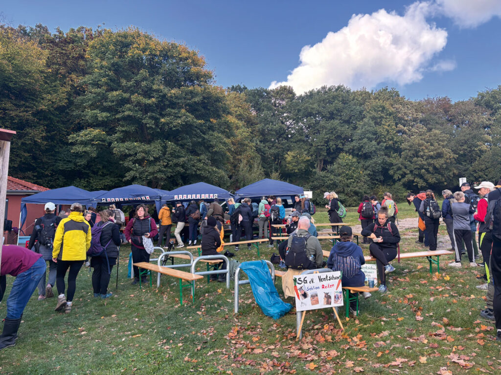 Heldenmarsch Schwerin - Bertha-Klingberg-Platz und einmal um den Pinnower See